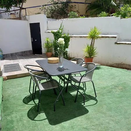 Casa Con Jardín, Aparcamiento * Granada